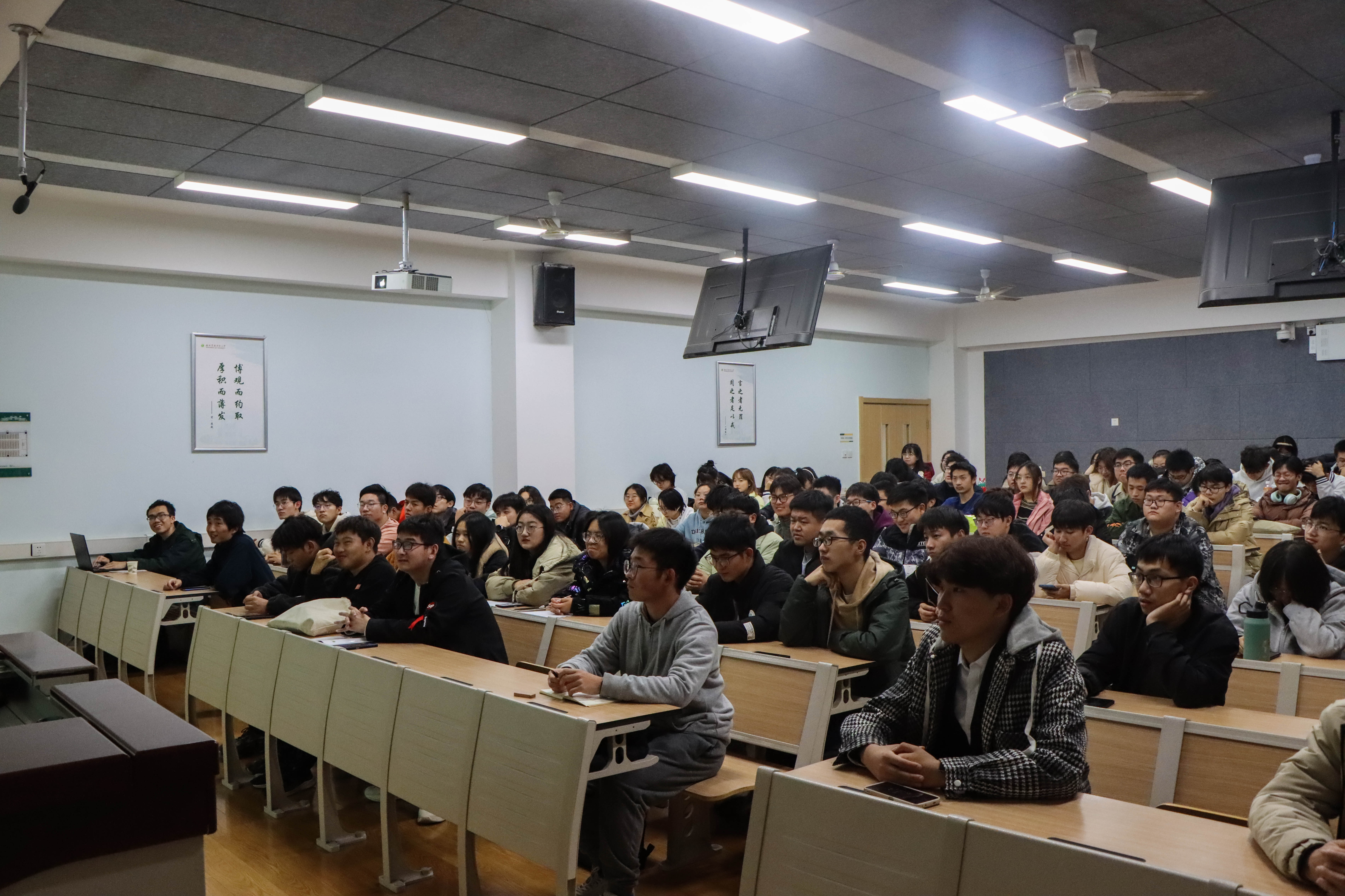 员工3(1).jpg
