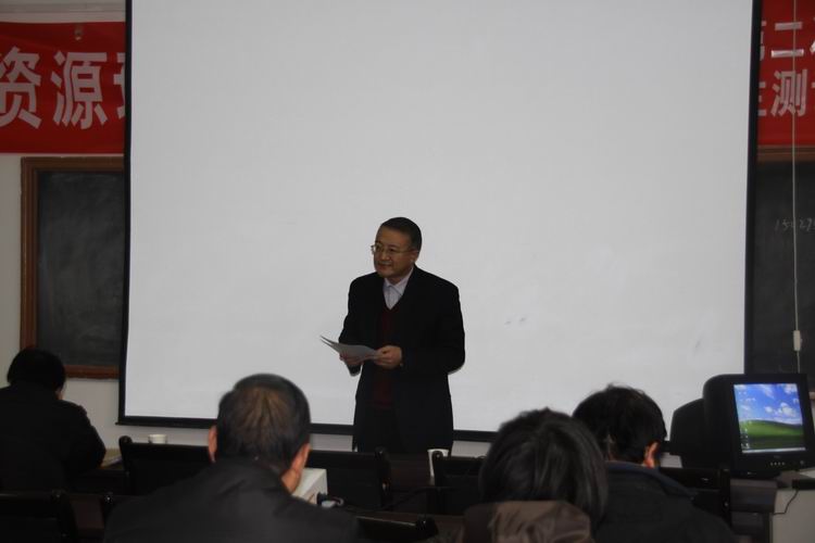田霄鸿副经理汇报工作.jpg